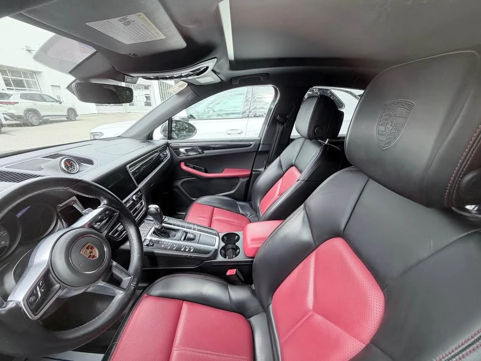2021 Porsche Macan - Image 3 of 4