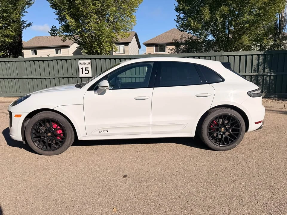2021 Porsche Macan - Image 2 of 14