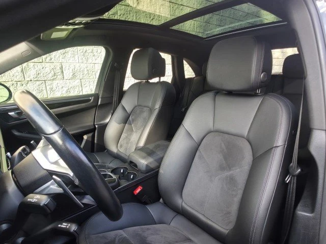 2021 Porsche Macan - Image 6 of 20