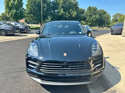2021 Porsche Macan Base