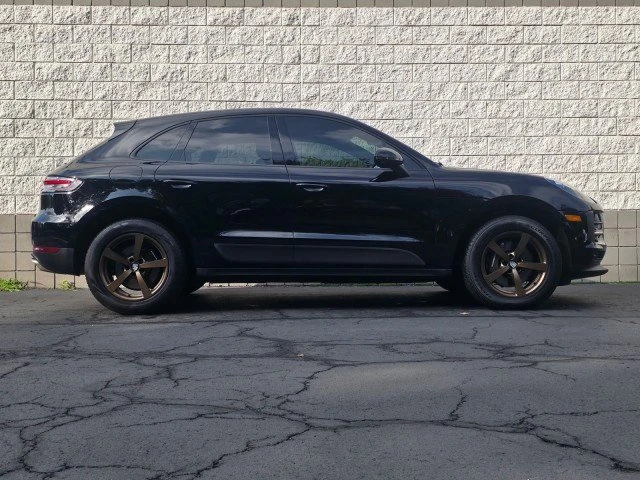 2021 Porsche Macan - Image 19 of 20