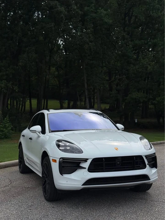 2021 Porsche Macan - Image 2 of 6