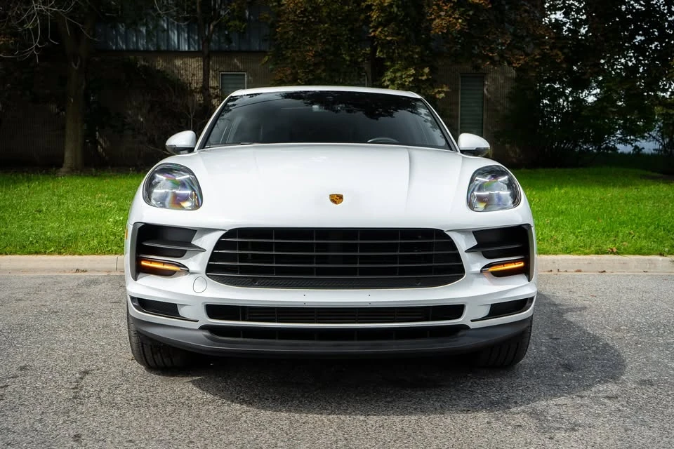 2021 Porsche Macan - Image 2 of 20