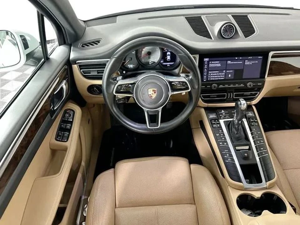 2021 Porsche Macan - Image 11 of 20