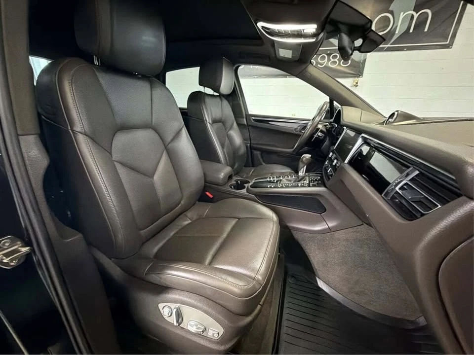 2021 Porsche Macan - Image 15 of 20