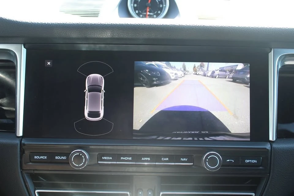 2021 Porsche Macan - Image 13 of 16