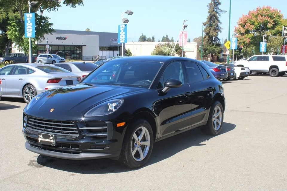2021 Porsche Macan - Image 2 of 16