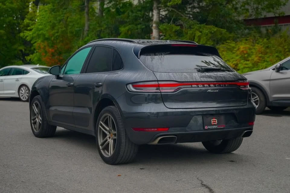 2021 Porsche Macan - Image 10 of 19