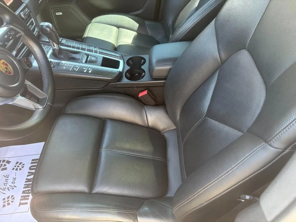2021 Porsche Macan - Image 6 of 10