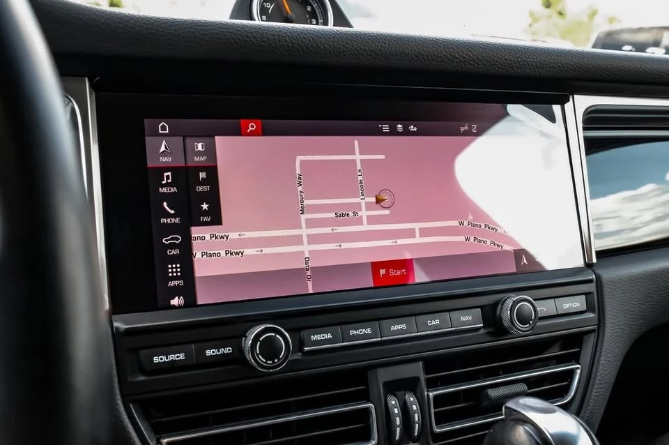 2021 Porsche Macan - Image 20 of 20