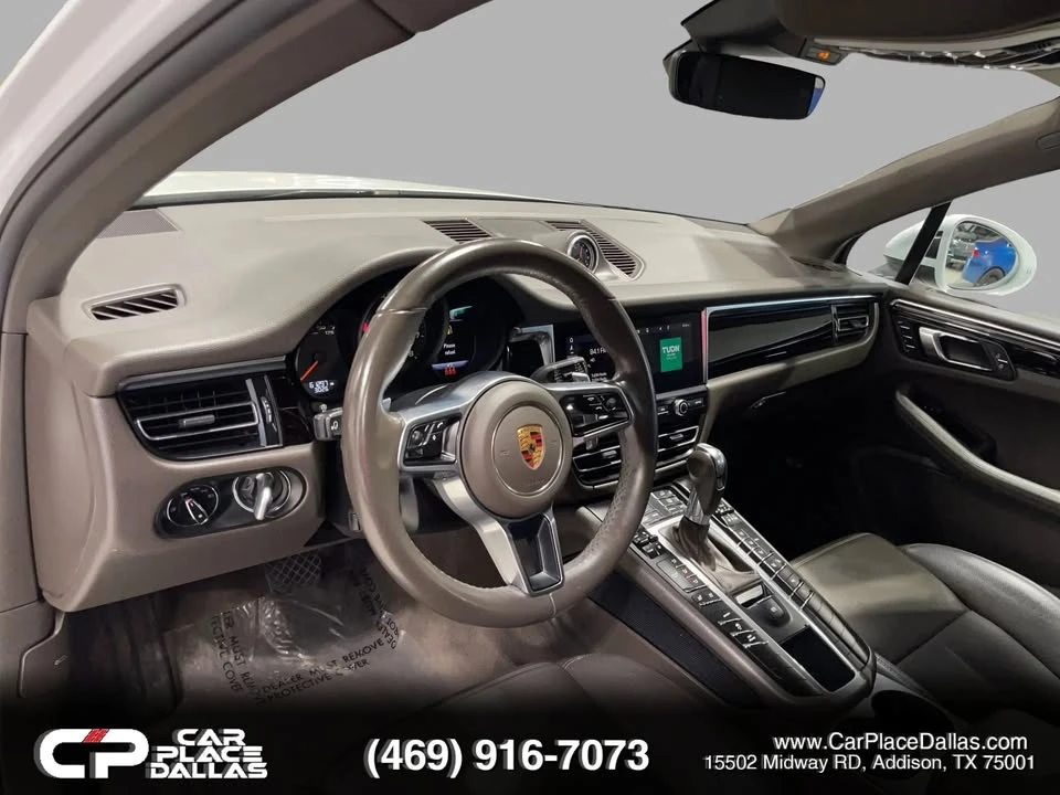 2021 Porsche Macan - Image 15 of 19