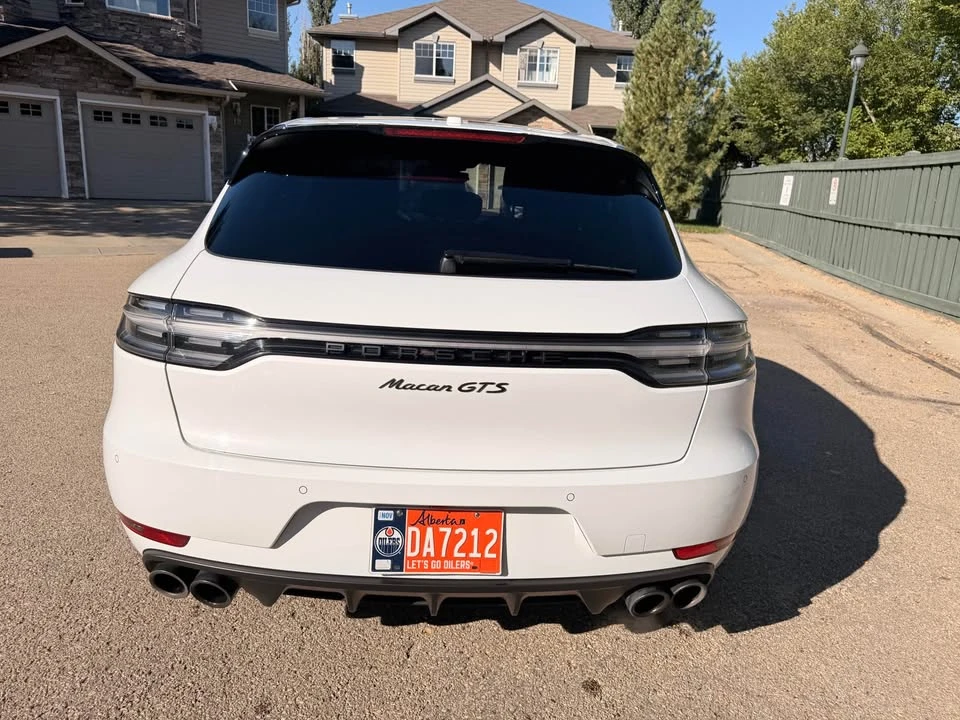 2021 Porsche Macan - Image 7 of 14