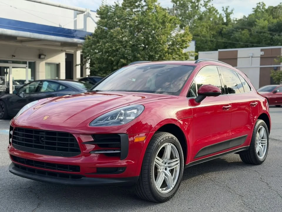 2021 Porsche Macan - Image 2 of 20