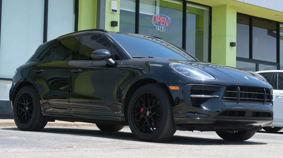 2021 Porsche Macan - Image 6 of 20