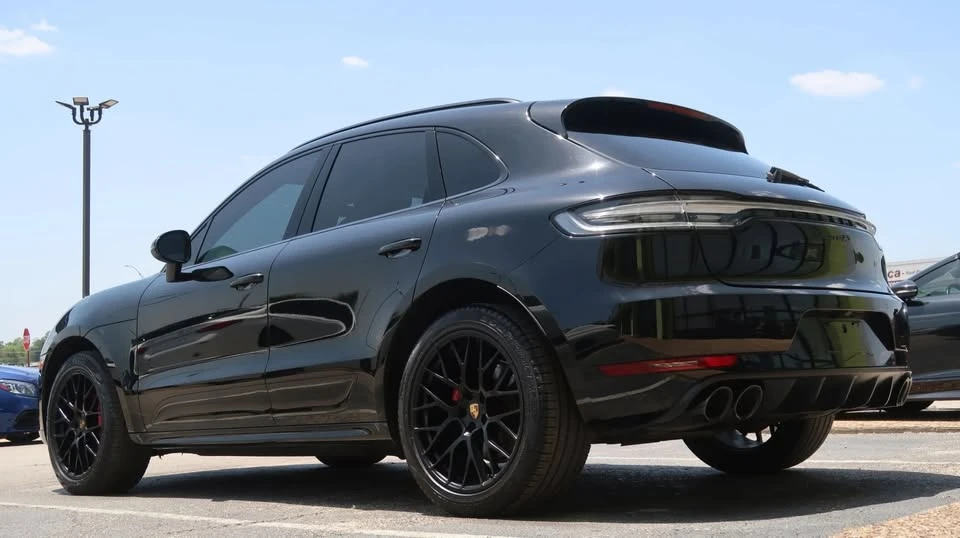2021 Porsche Macan - Image 13 of 20