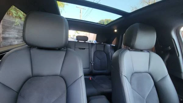 2021 Porsche Macan - Image 3 of 6