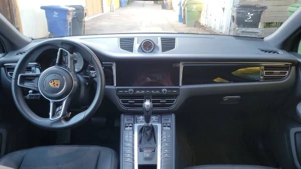 2021 Porsche Macan - Image 2 of 6