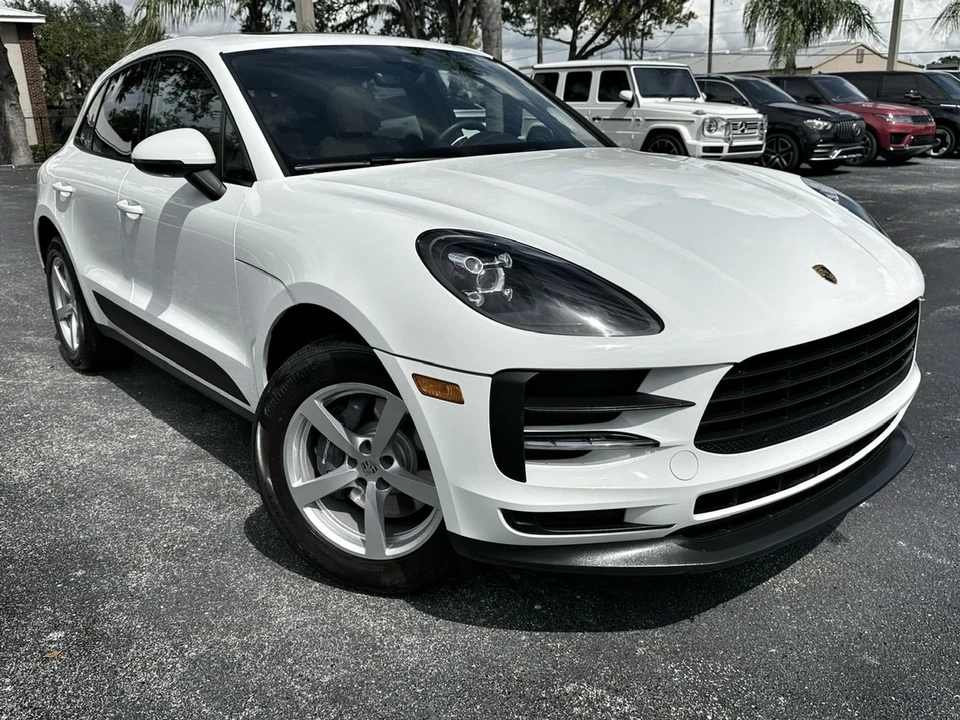 2021 Porsche Macan - Image 5 of 12