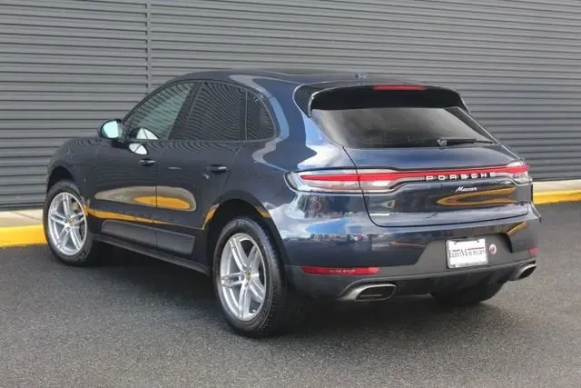 2021 Porsche Macan - Image 3 of 11