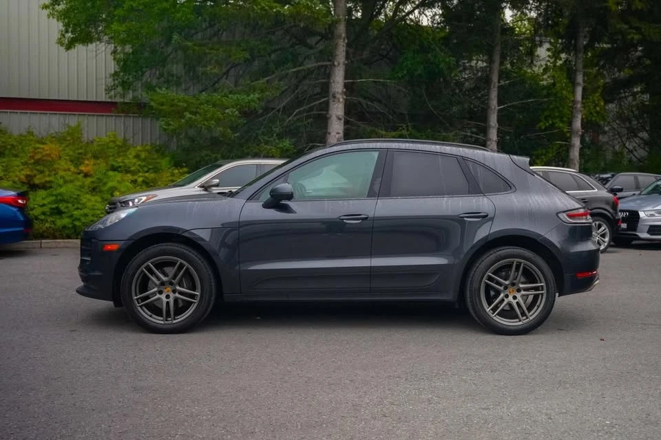 2021 Porsche Macan - Image 11 of 19