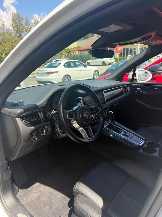 2021 Porsche Macan S - Image 8 of 18