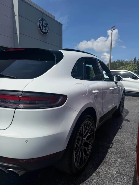 2021 Porsche Macan S - Image 5 of 18