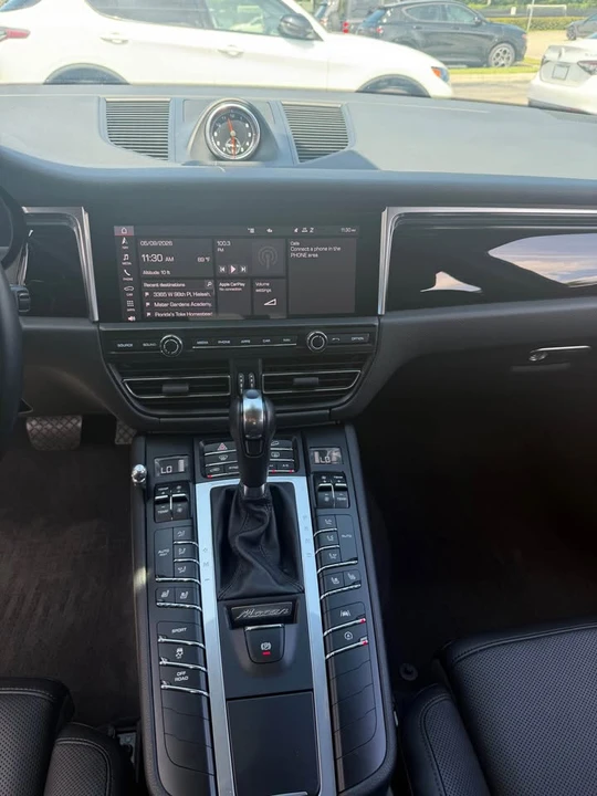 2021 Porsche Macan S - Image 11 of 18