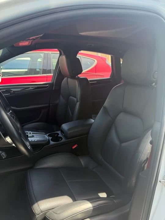 2021 Porsche Macan S - Image 9 of 18