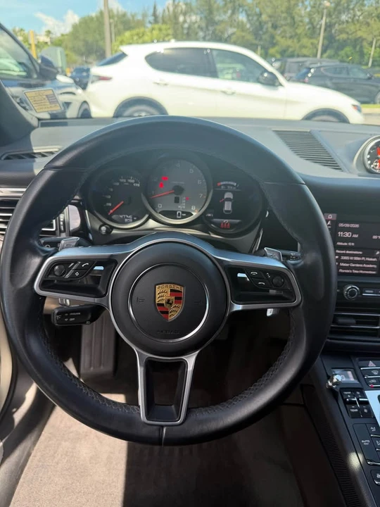 2021 Porsche Macan S - Image 10 of 18