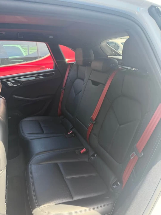 2021 Porsche Macan S - Image 13 of 18