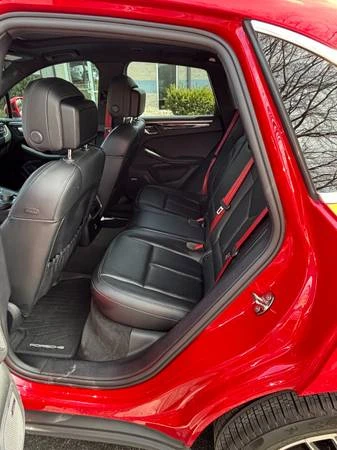 2021 Porsche Macan S - Image 14 of 15