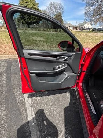 2021 Porsche Macan S - Image 13 of 15