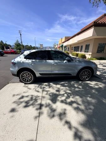 2021 Porsche Macan S - Image 17 of 21