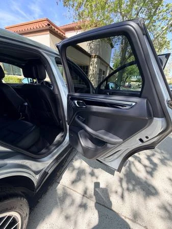 2021 Porsche Macan S - Image 13 of 21