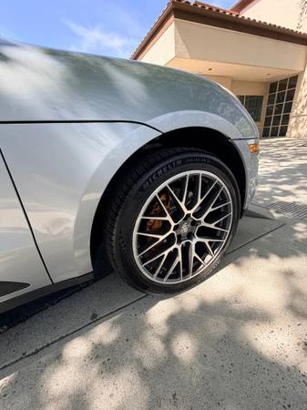 2021 Porsche Macan S - Image 18 of 21