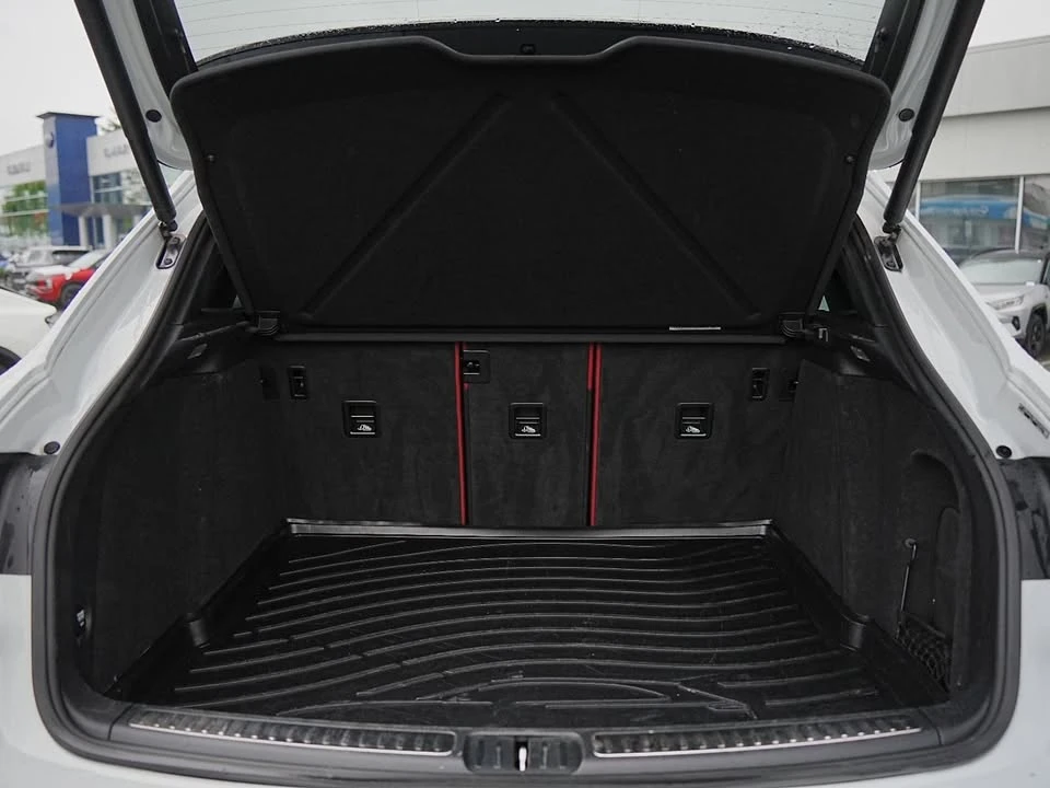 2021 Porsche Macan S - Image 19 of 20