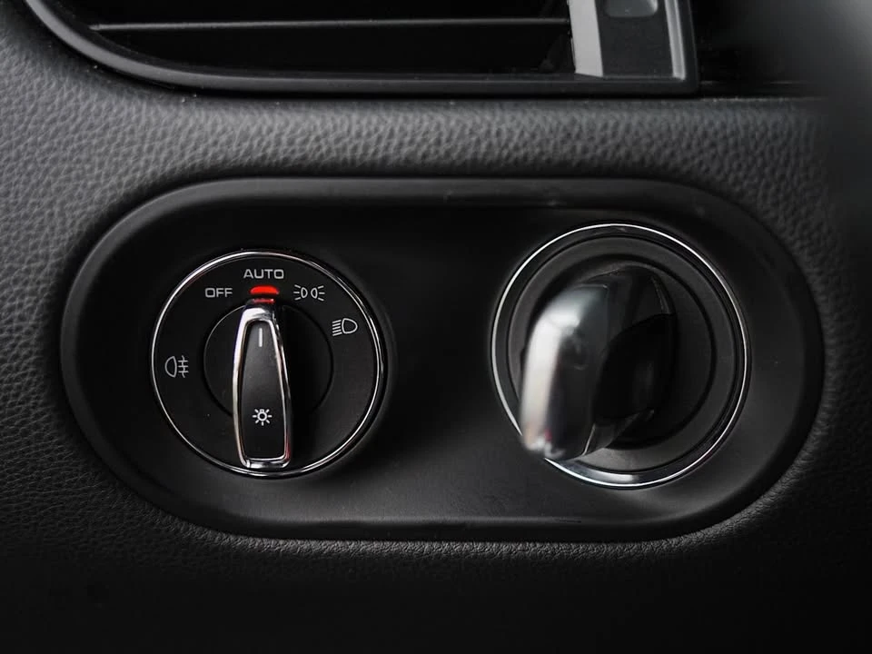 2021 Porsche Macan S - Image 11 of 20