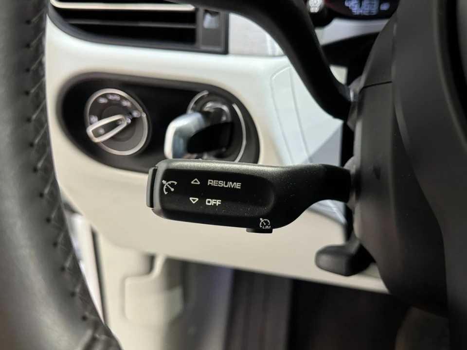 2021 Porsche Macan S - Image 20 of 21