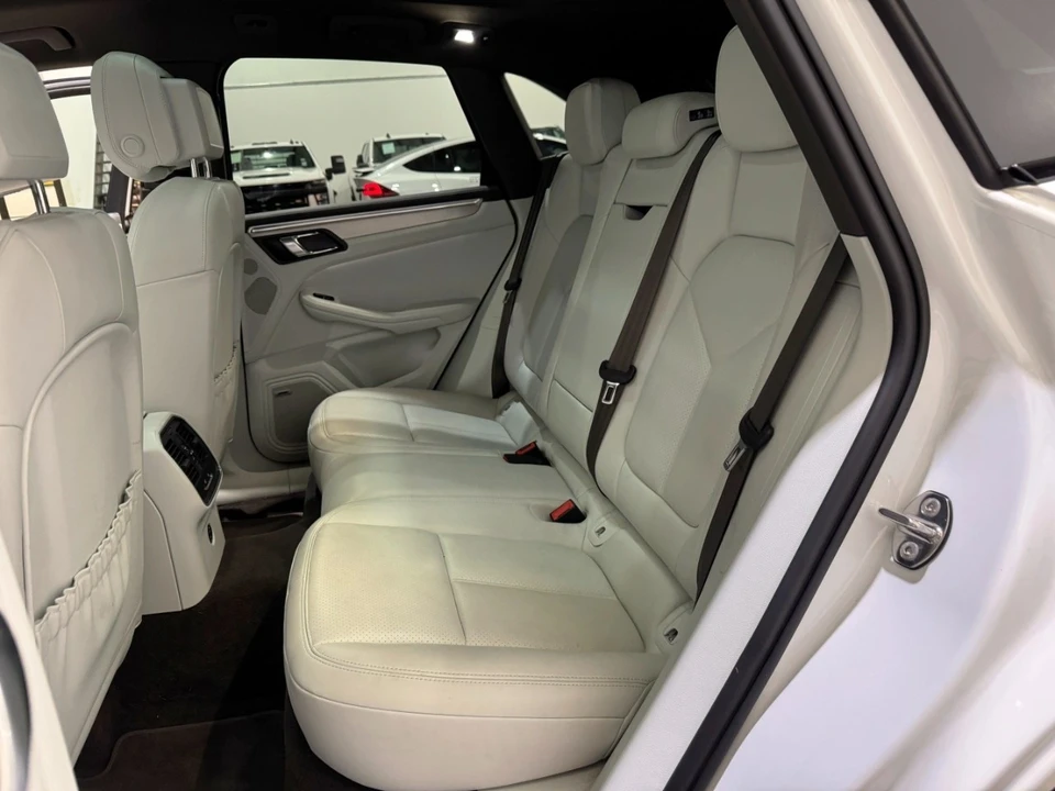 2021 Porsche Macan S - Image 7 of 12