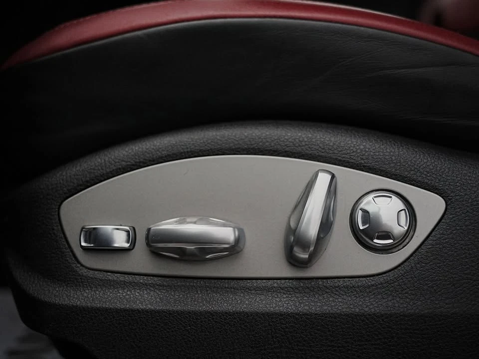 2021 Porsche Macan S - Image 16 of 20