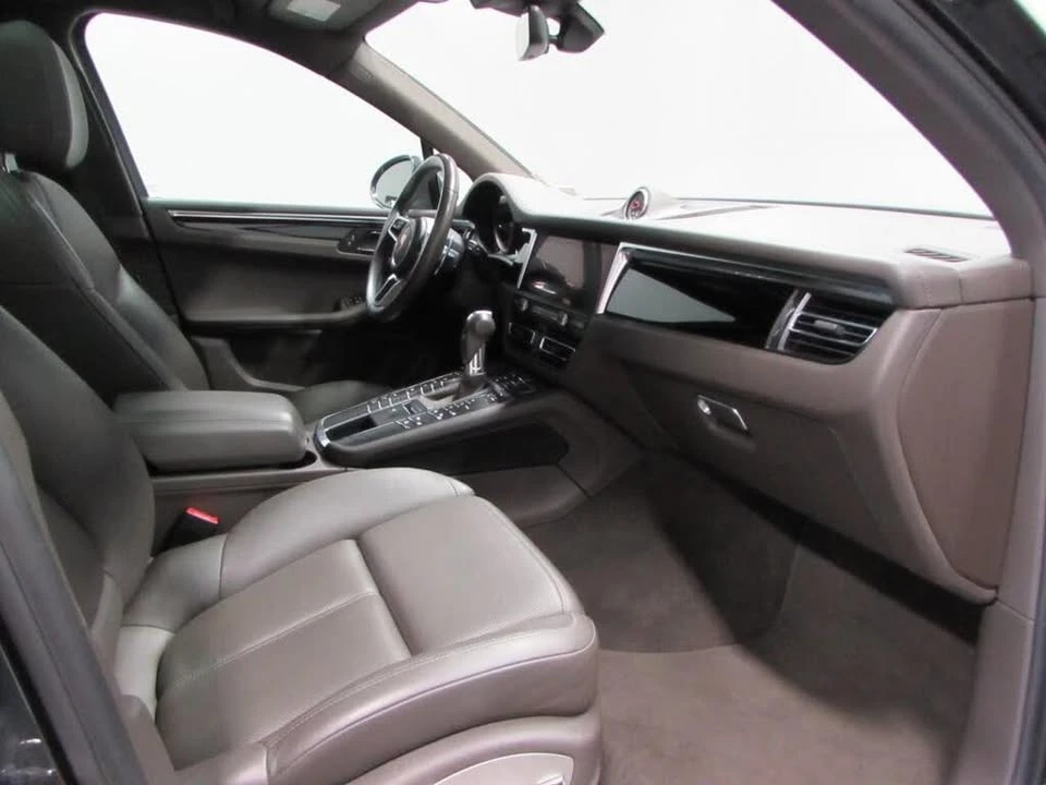 2021 Porsche Macan S - Image 16 of 19