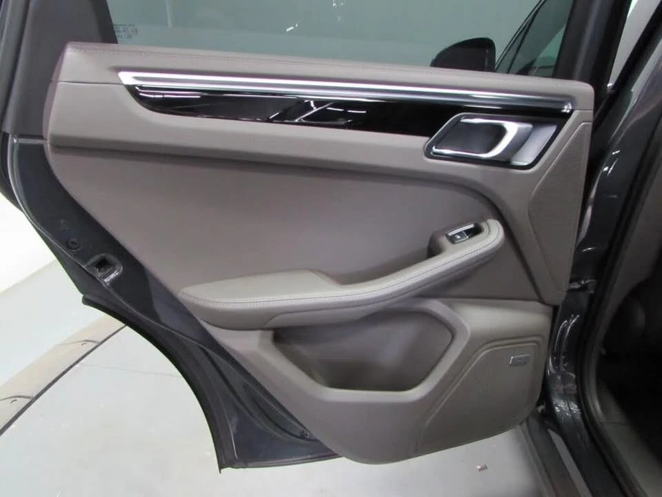 2021 Porsche Macan S - Image 13 of 19