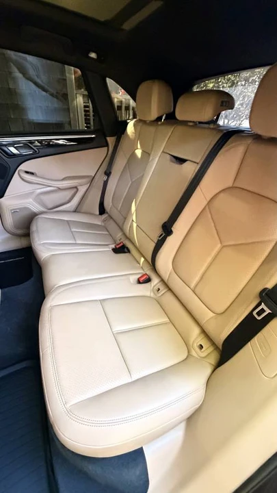 2021 Porsche Macan S - Image 14 of 24