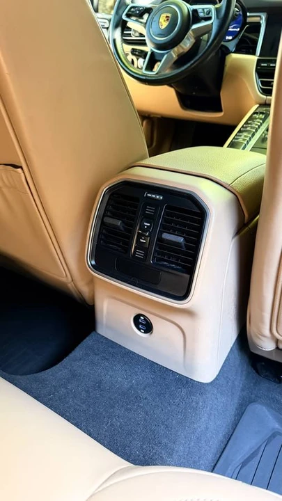 2021 Porsche Macan S - Image 17 of 24