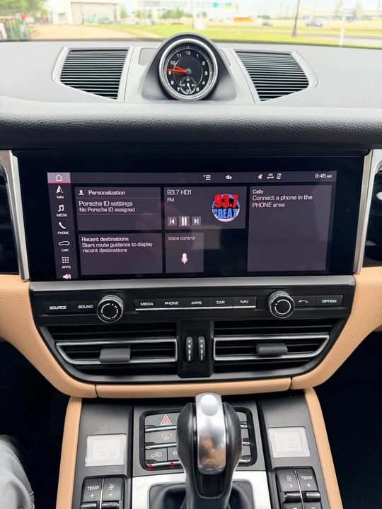 2021 Porsche Macan S - Image 8 of 9