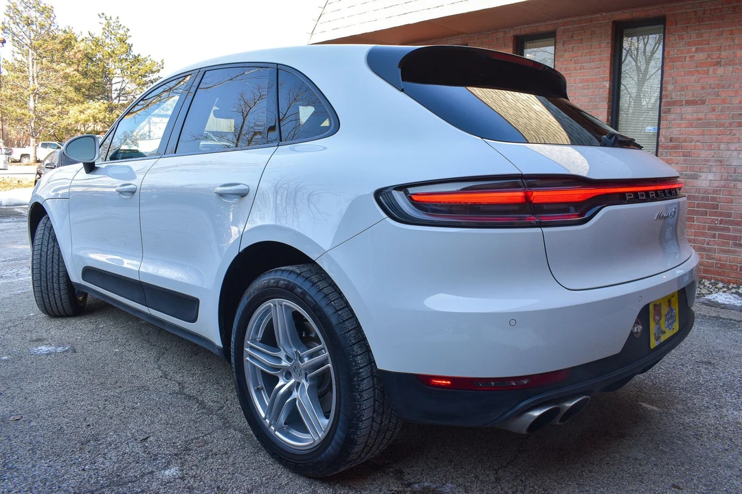 2021 Porsche Macan S - Image 7 of 31