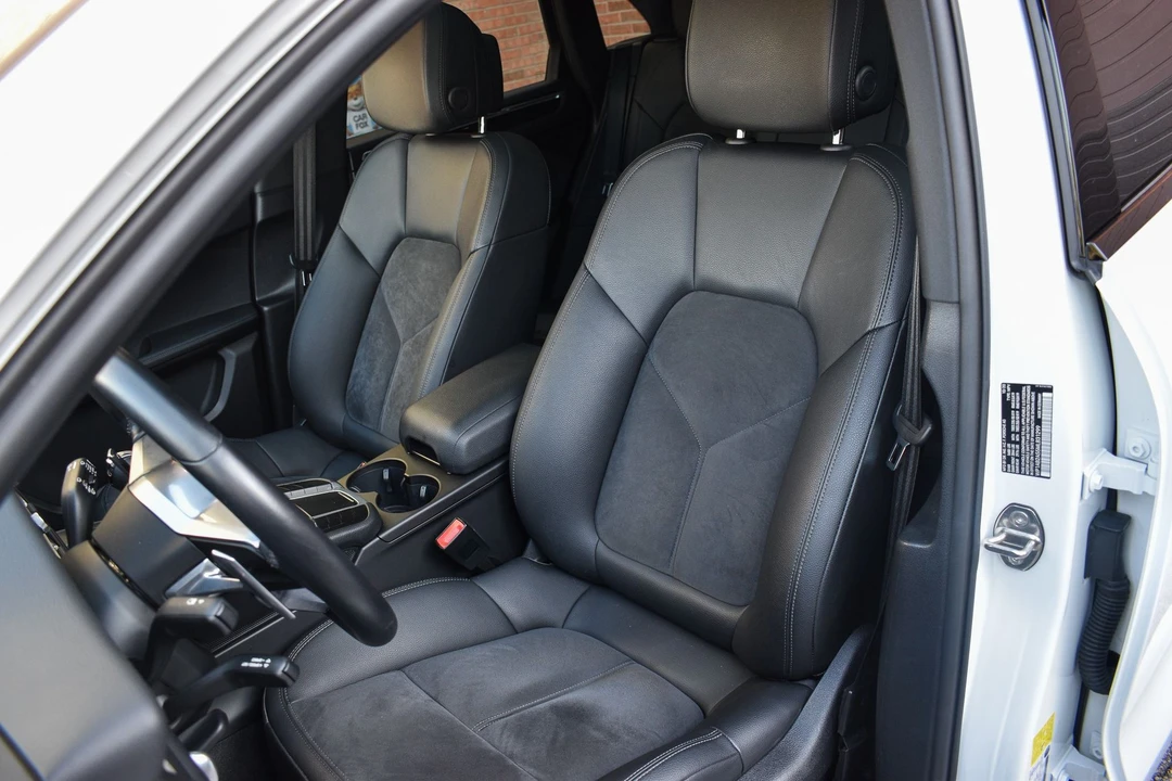 2021 Porsche Macan S - Image 18 of 31