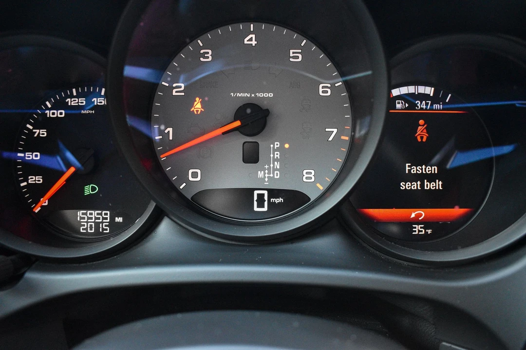 2021 Porsche Macan S - Image 24 of 31