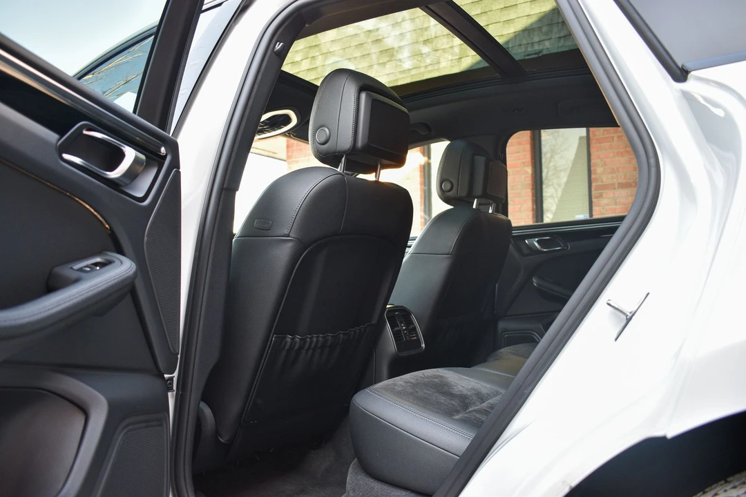 2021 Porsche Macan S - Image 25 of 31