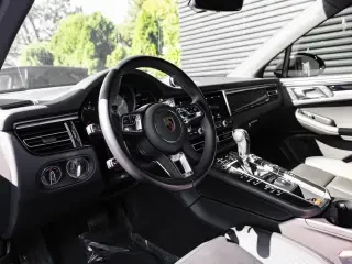 2021 Porsche Macan S - Image 4 of 4